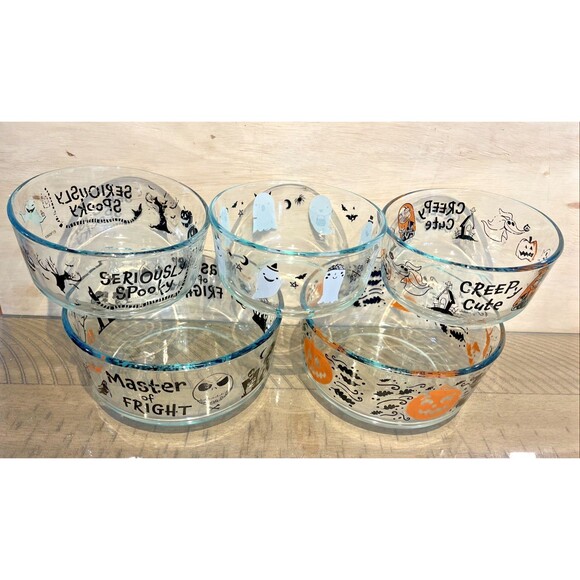 Pyrex Nightmare Before Christmas Halloween Glass Food Storage Bowl 7201 7203 - Picture 1 of 16